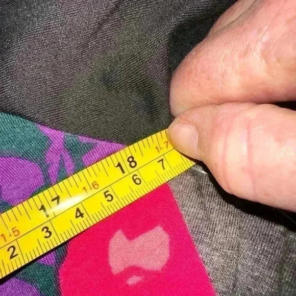 Lularoe XS purple & pink abstract floral Randy baseball  T. Black raglan sleeve‎ - Picture 6 of 7